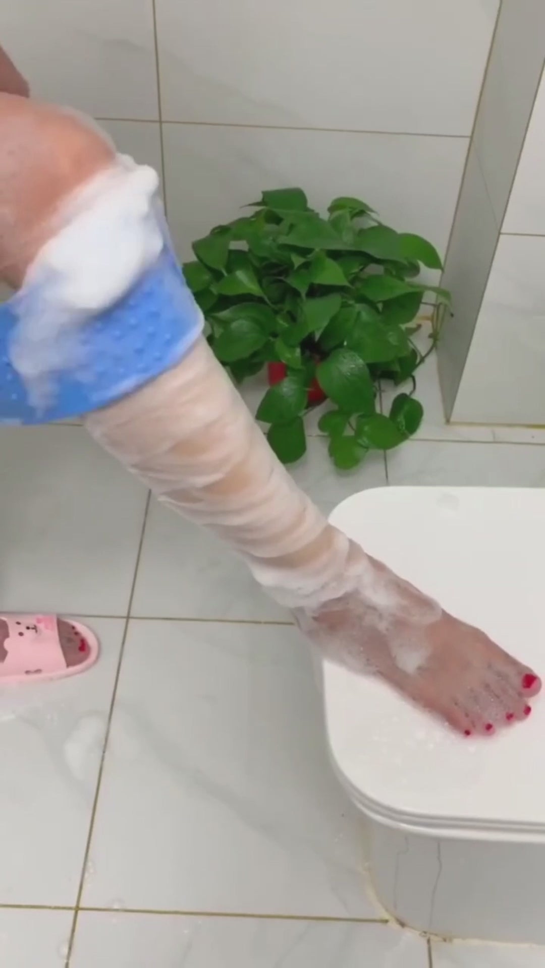 Silicone Body Scrubber