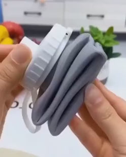 Collapsible Sports Water Bottles Leakproof Valve BPA Free Silicone Foldable Water Bottle